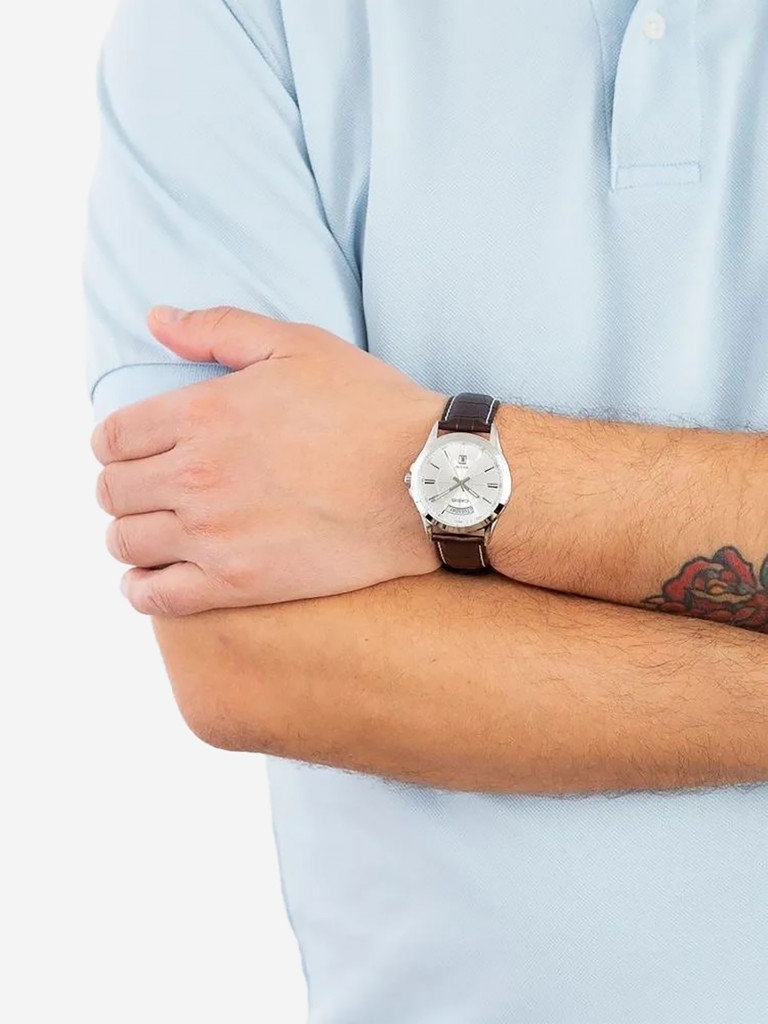 Наручные часы CASIO