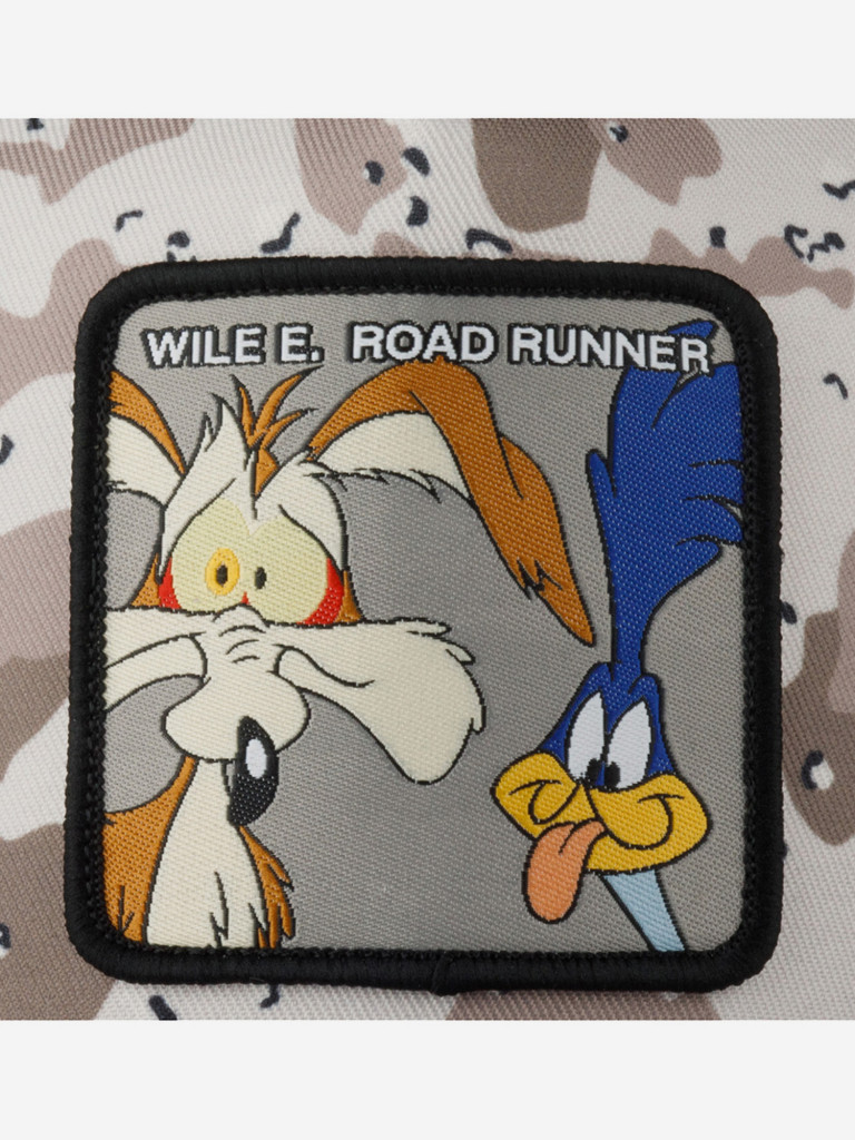 Бейсболка с сеточкой CAPSLAB CL/LOO10/1/CT/BBC Looney Tunes Wile E. Coyote and Road Runner (бежевый)