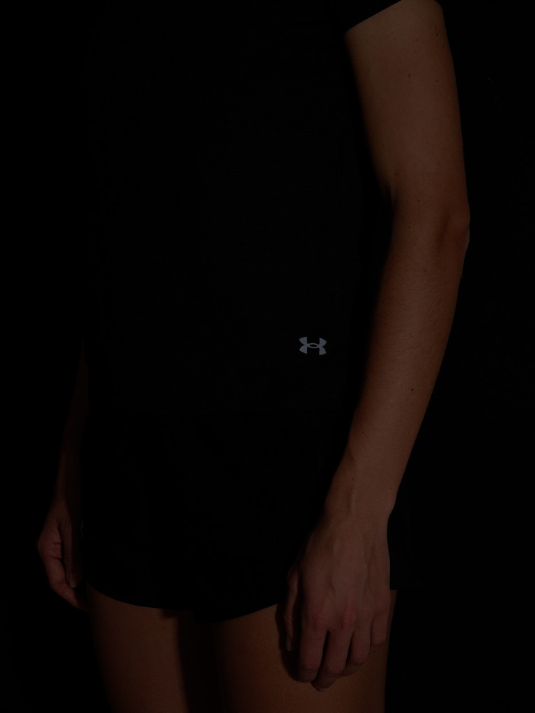 Футболка женская Under Armour Launch