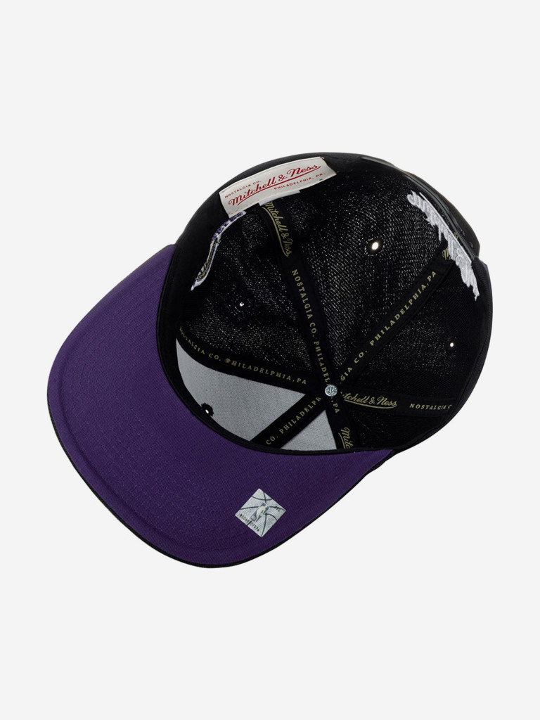Бейсболка с прямым козырьком MITCHELL NESS HHSS3280-LALYYPPPBLCK Los Angeles Lakers NBA (черный)