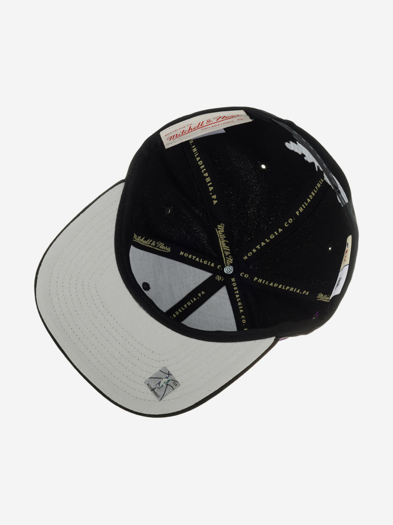 Бейсболка с прямым козырьком MITCHELL NESS HHSS5471-MBUYYPPPBLCK Milwaukee Bucks NBA