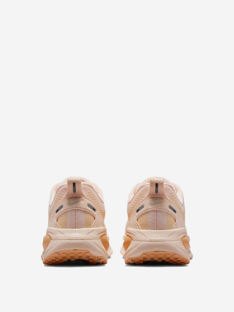 Кроссовки Nike Vomero 18