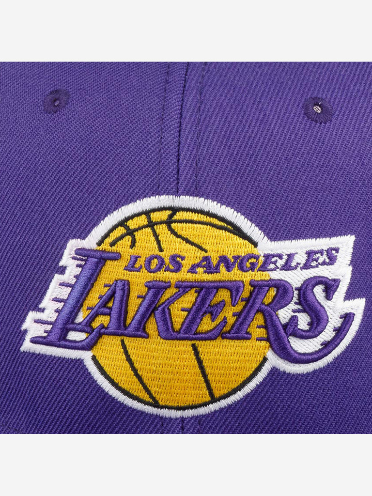 Бейсболка с прямым козырьком MITCHELL NESS HHSS2991-LALYYPPPPURP Los Angeles Lakers NBA