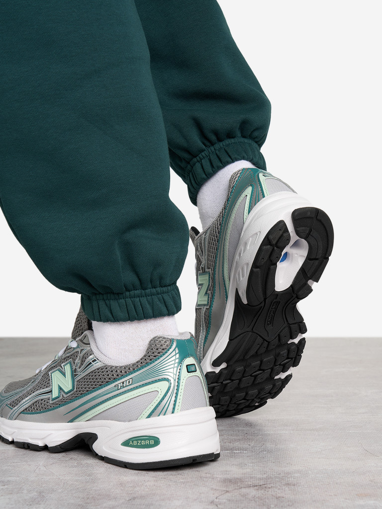 Кроссовки женские New Balance 740