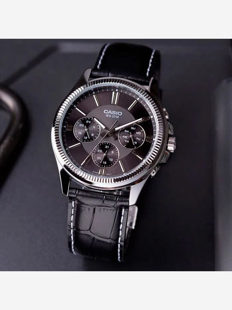 Наручные часы CASIO