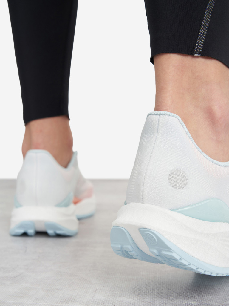 Кроссовки женские Li-Ning Superlight 22