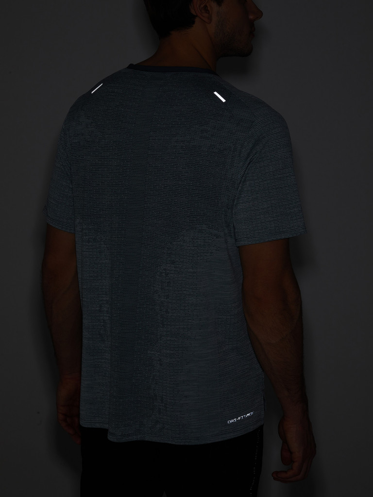 Футболка мужская Nike Dri-FIT ADV Techknit Ultra
