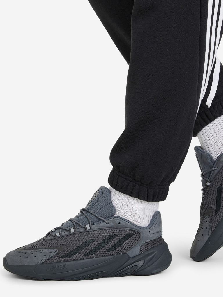 Кроссовки adidas Ozelia