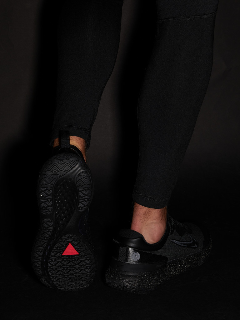Кроссовки мужские Nike REACT MILER 2 SHIELD