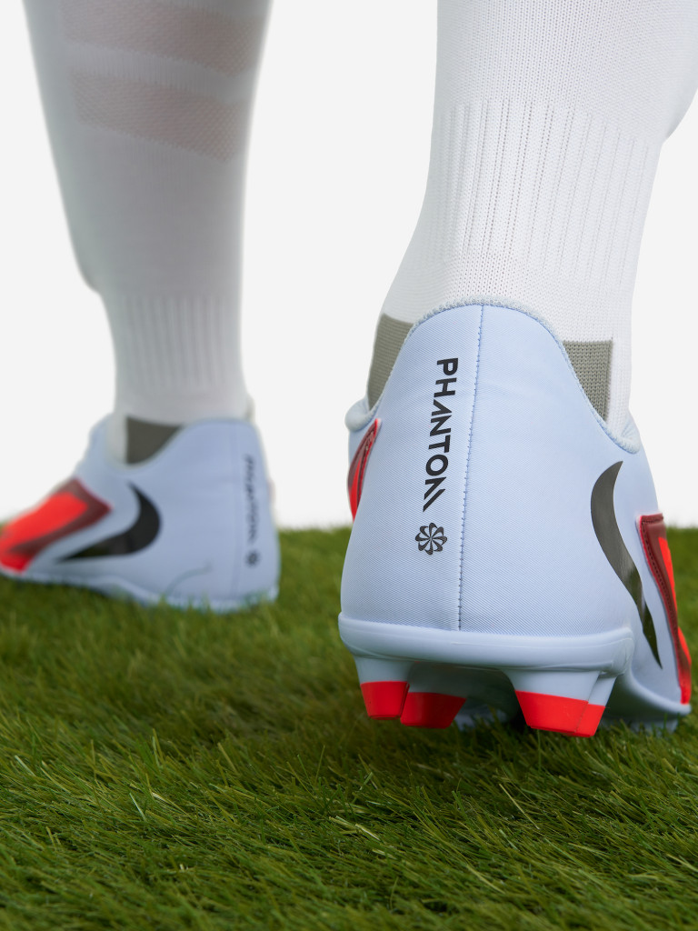 Бутсы мужские Nike Phantom 360 Club Fg/Mg