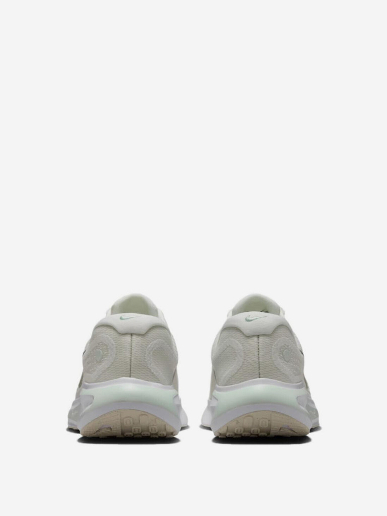 Кроссовки беговые женские Nike Journey Run