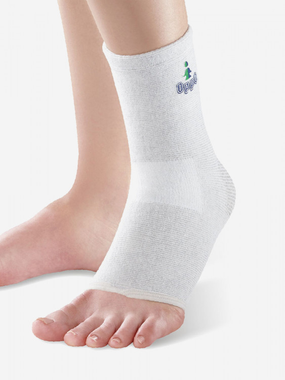 Бандаж на голеностопный сустав