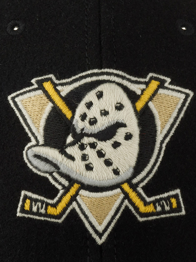Бейсболка с сеточкой 47 BRAND H-WILIS25WMP-BK Anaheim Ducks NHL (черный)