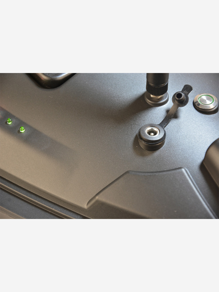 Прикормочный кораблик Lucky BAIT-BOAT