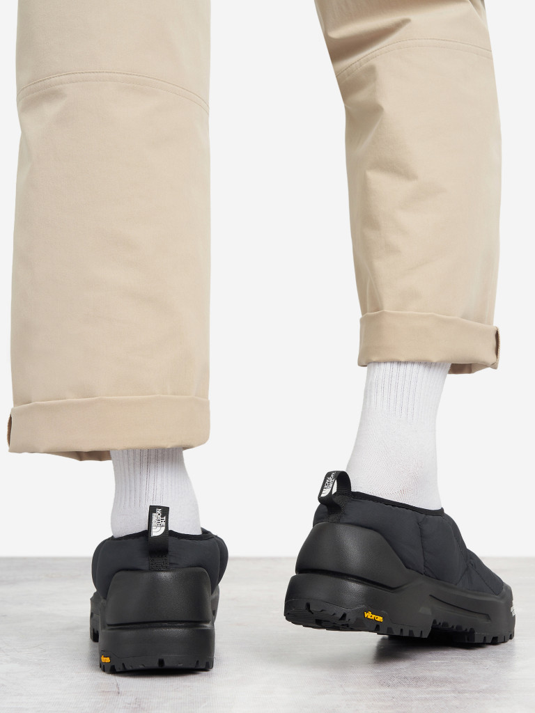 Слипоны утепленные мужские The North Face Base Camp Thermoball Mule