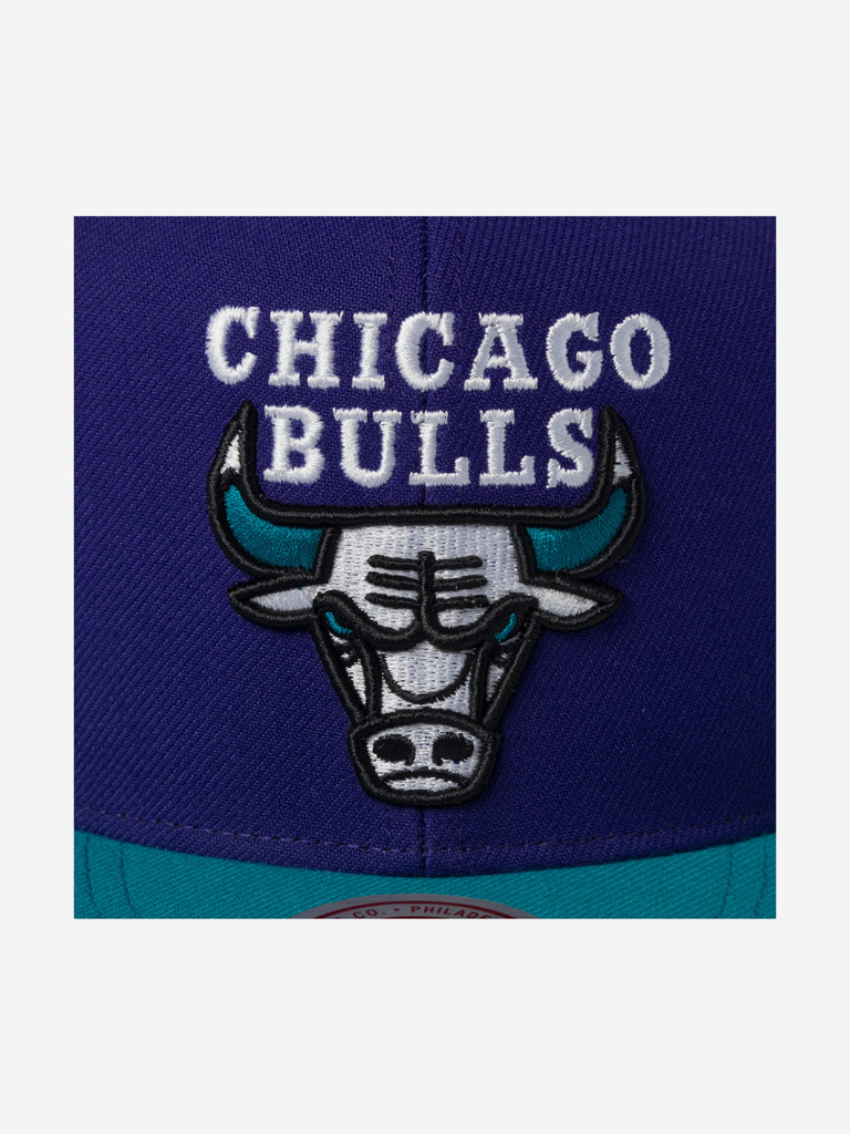 Бейсболка с прямым козырьком MITCHELL NESS HHSS6748-CBUYYPPPPRTL Chicago Bulls NBA (фиолетовый)
