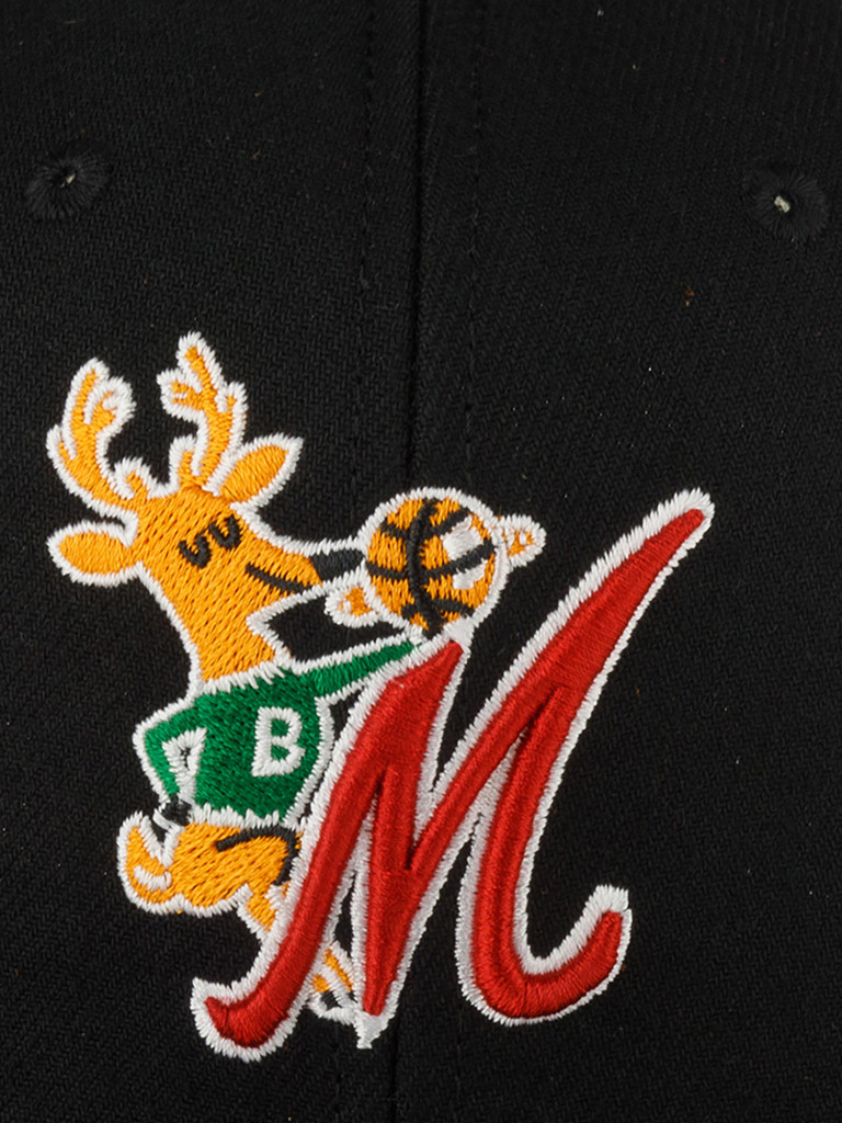 Бейсболка MITCHELL NESS HHSS6278-MBUYYPPPBLCK Milwaukee Bucks NBA (черный)