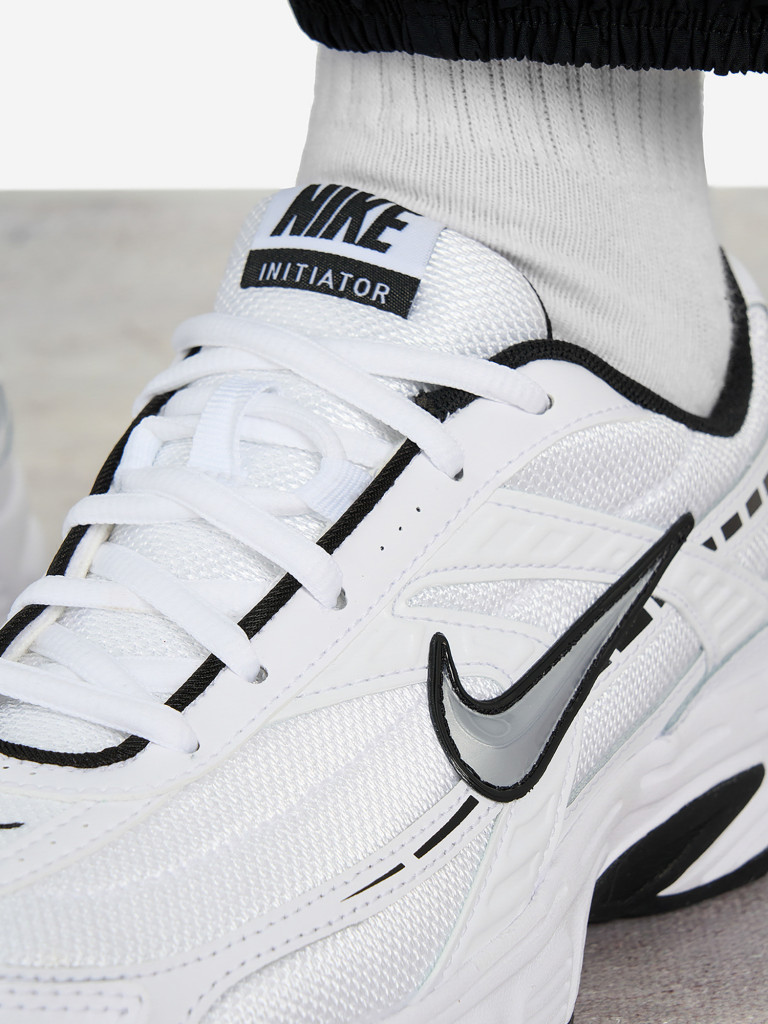 Nike initiator white hotsell