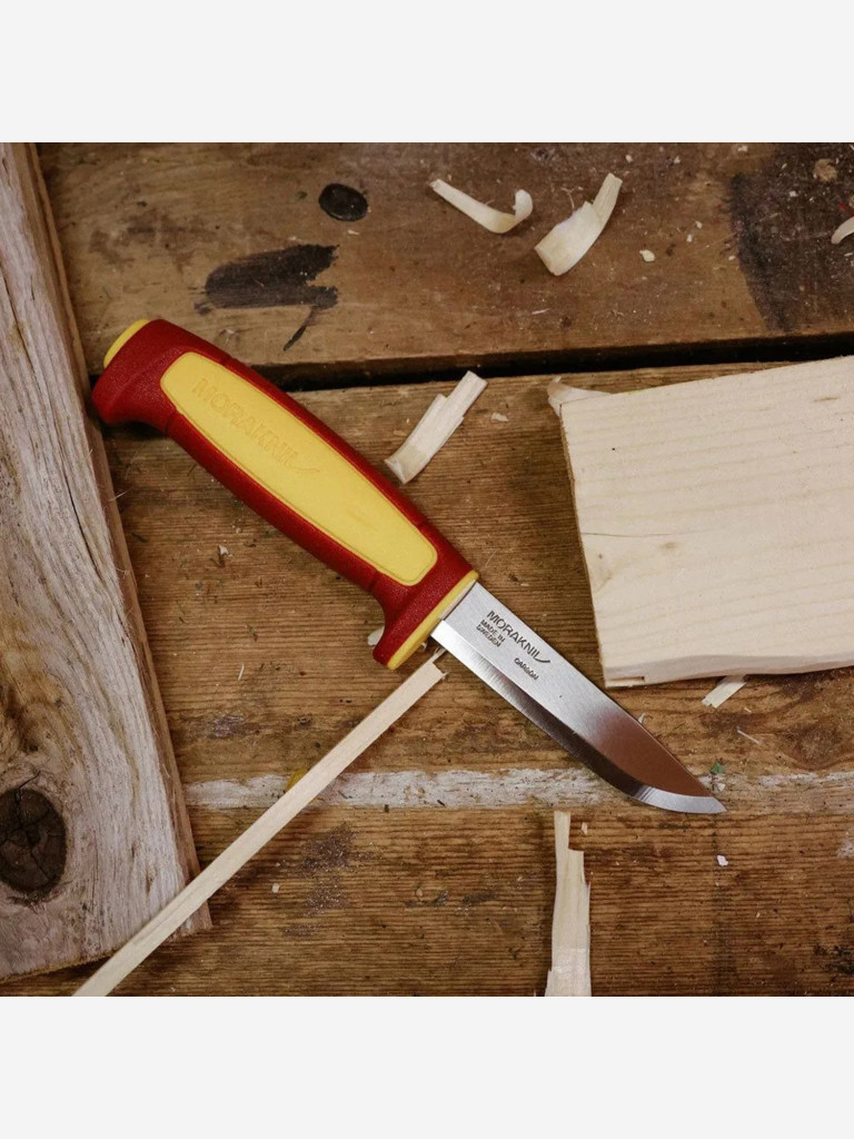 Нож MORAKNIV Basic 511 (C) Yellow/Dala Red, лимитированная серия 2023 г., углеродистая сталь