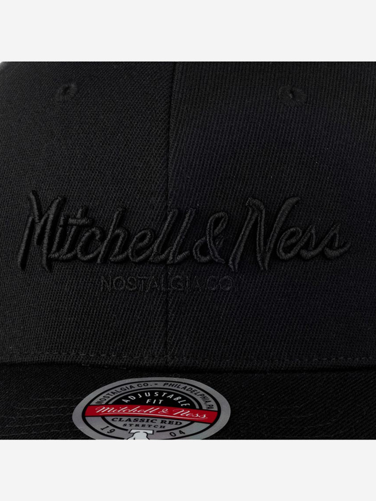 Бейсболка MITCHELL NESS HHSSINTL101-MNNYYPPPBLCK