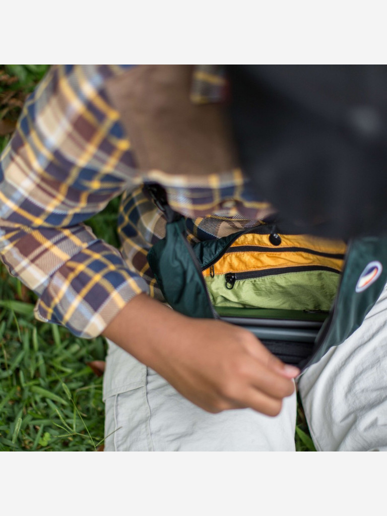 Сумка TICKET TO THE MOON sling bag Water Resistant, Green