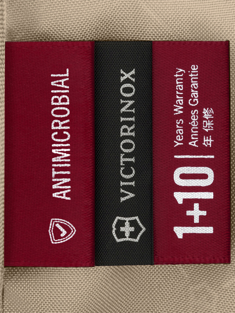 Рюкзак городской VICTORINOX Victoria Signature Compact Backpack с отделением для ноутбука 14”