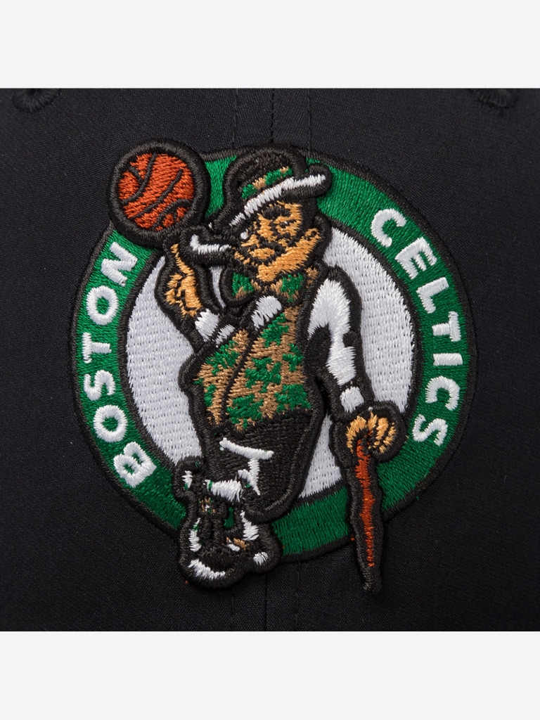 Бейсболка с прямым козырьком MITCHELL NESS HS11500-BCEBLCK Boston Celtics NBA (черный)