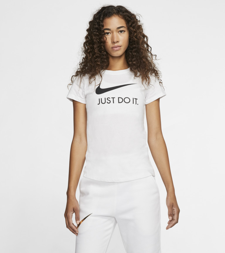 Футболка женская Nike Sportswear