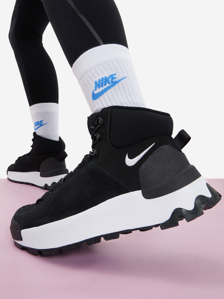 Кроссовки утепленные женские Nike Classic City черный/белый цвет — купить  за 17009 руб. со скидкой 30 %, отзывы в интернет-магазине Спортмастер