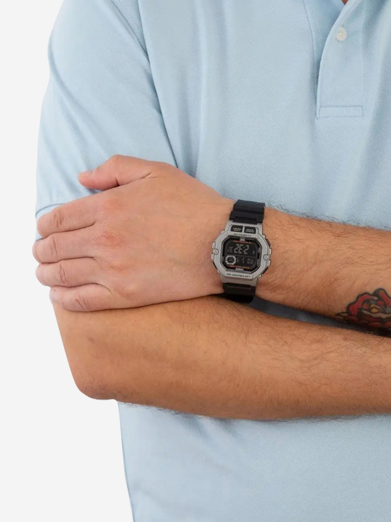 Спортивные часы CASIO WS-1400H-1B