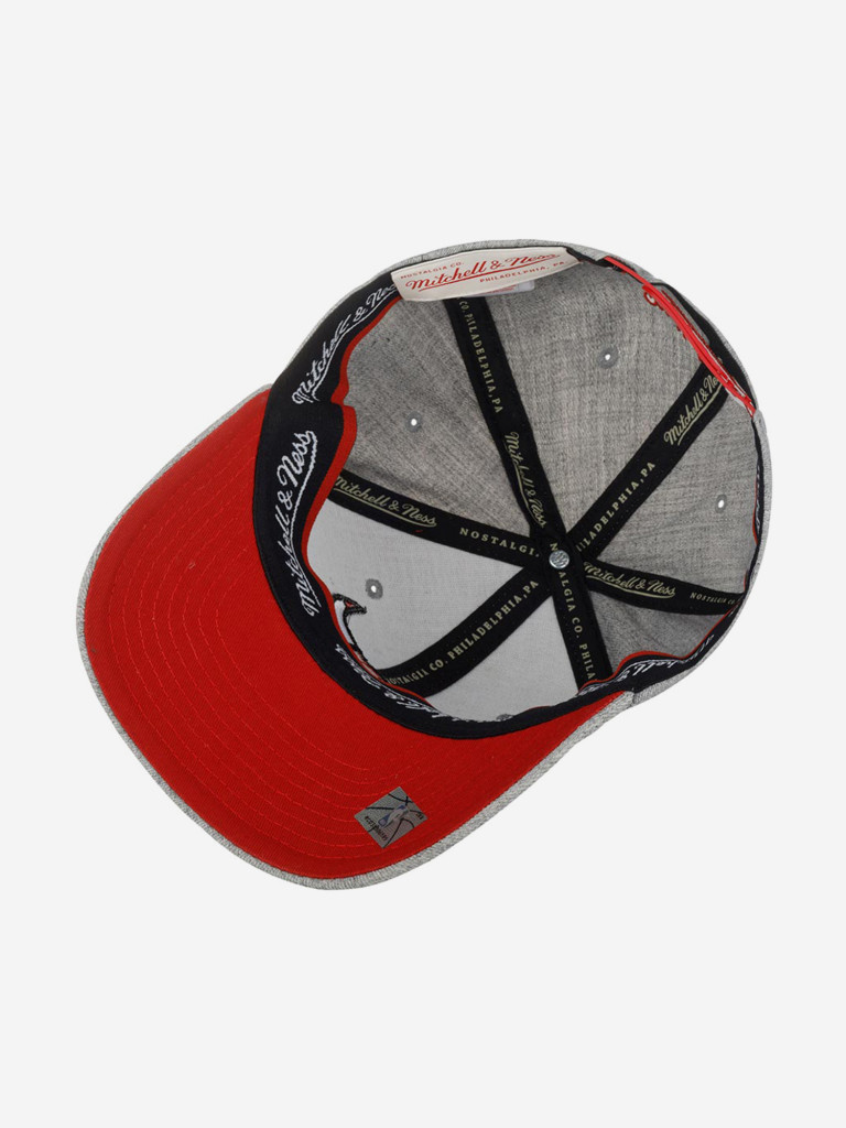 Бейсболка MITCHELL NESS HHSS3273-CBUYYPPPGYHT Сhicago Bulls NBA