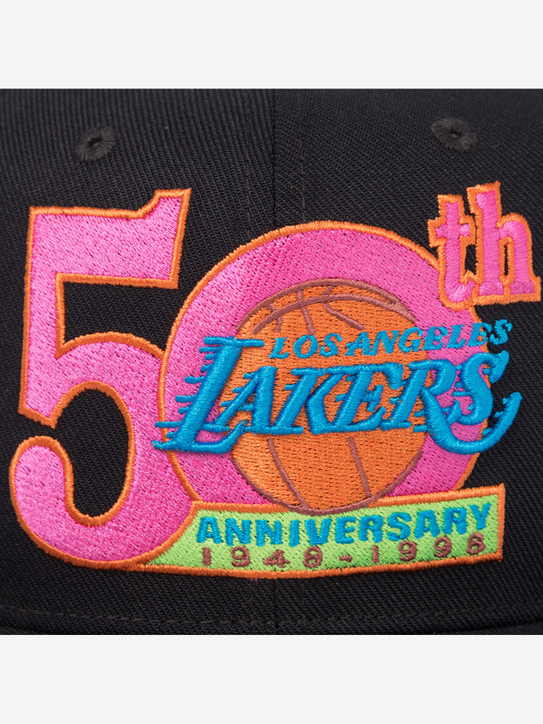 Бейсболка с прямым козырьком MITCHELL NESS HS11472-LALBLCK Los Angeles Lakers NBA (черный)