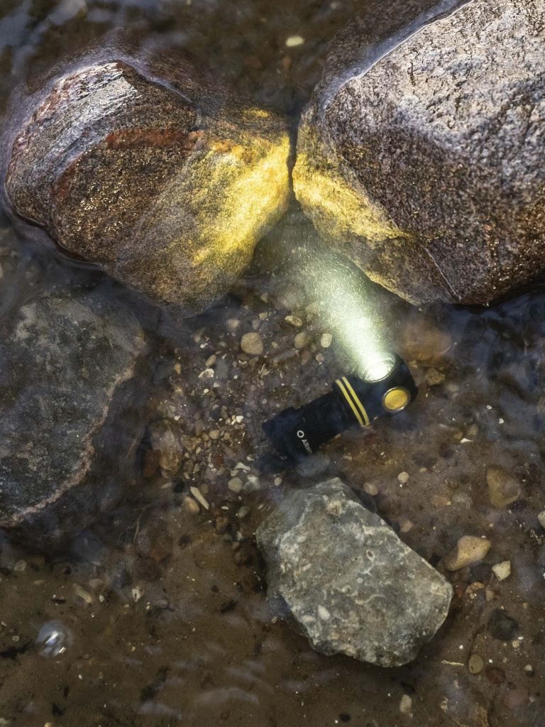 Фонарь налобный Armytek Elf C1 USB-C, 930 лм, телпый свет