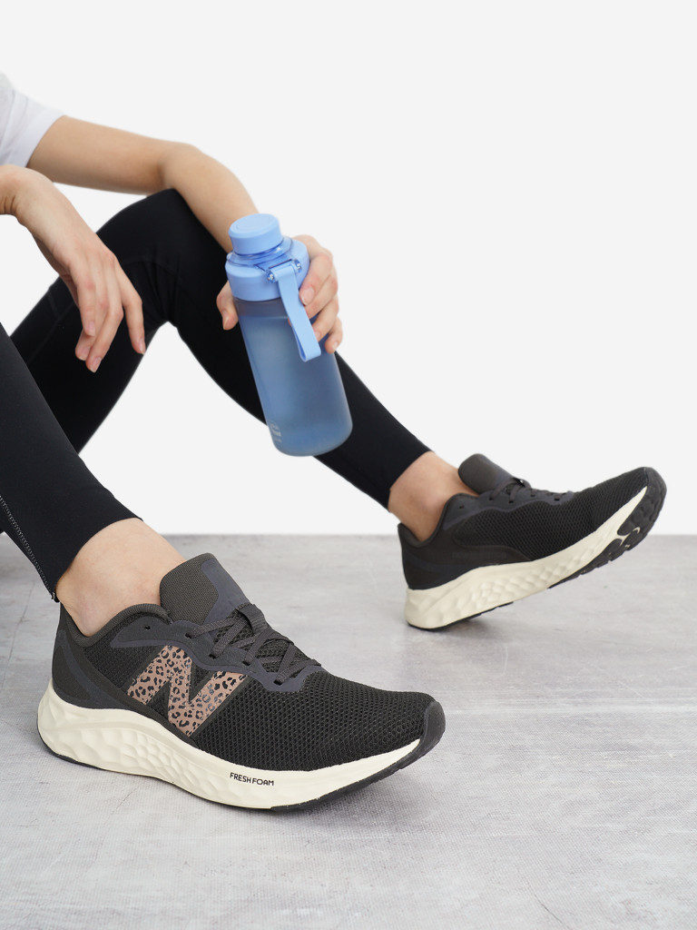 Кроссовки женские New Balance Arishi