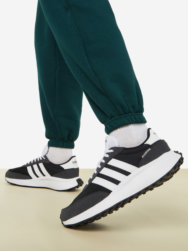 Кроссовки мужские adidas Run 70S черный/белый цвет — купить за 8924 руб. со скидкой 15 %, отзывы в интернет-магазине Спортмастер