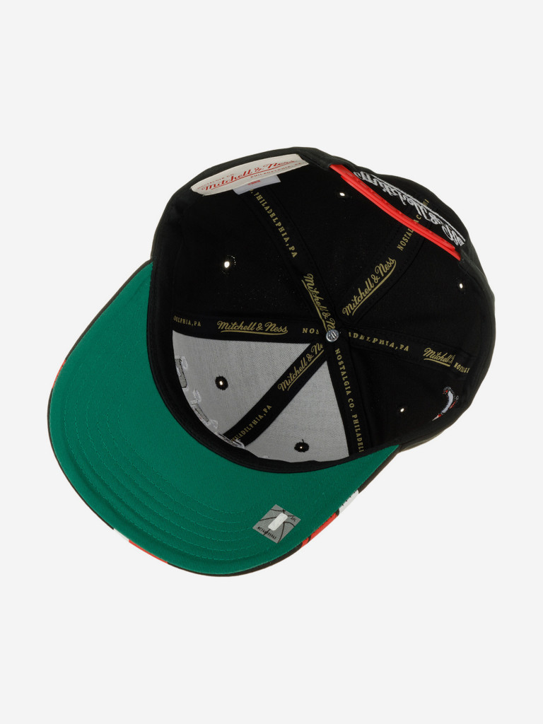 Бейсболка MITCHELL NESS HHSS5989-CBUYYPPPBLCK Chicago Bulls NBA (черный)