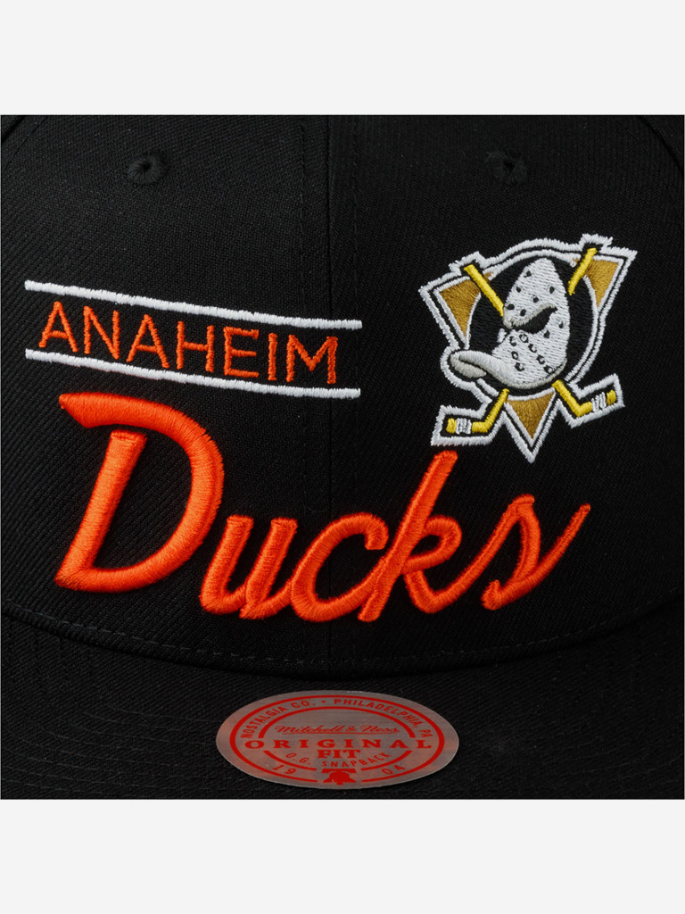 Бейсболка с прямым козырьком MITCHELL NESS 6HSSLD21213-ADUBLCK Anaheim Ducks NHL (черный)