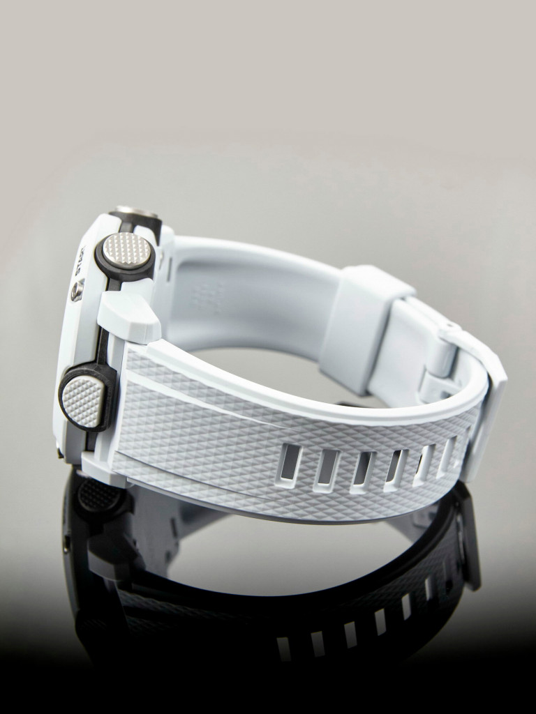 Спортивные часы CASIO G-SHOCK GA-2000S-7AER