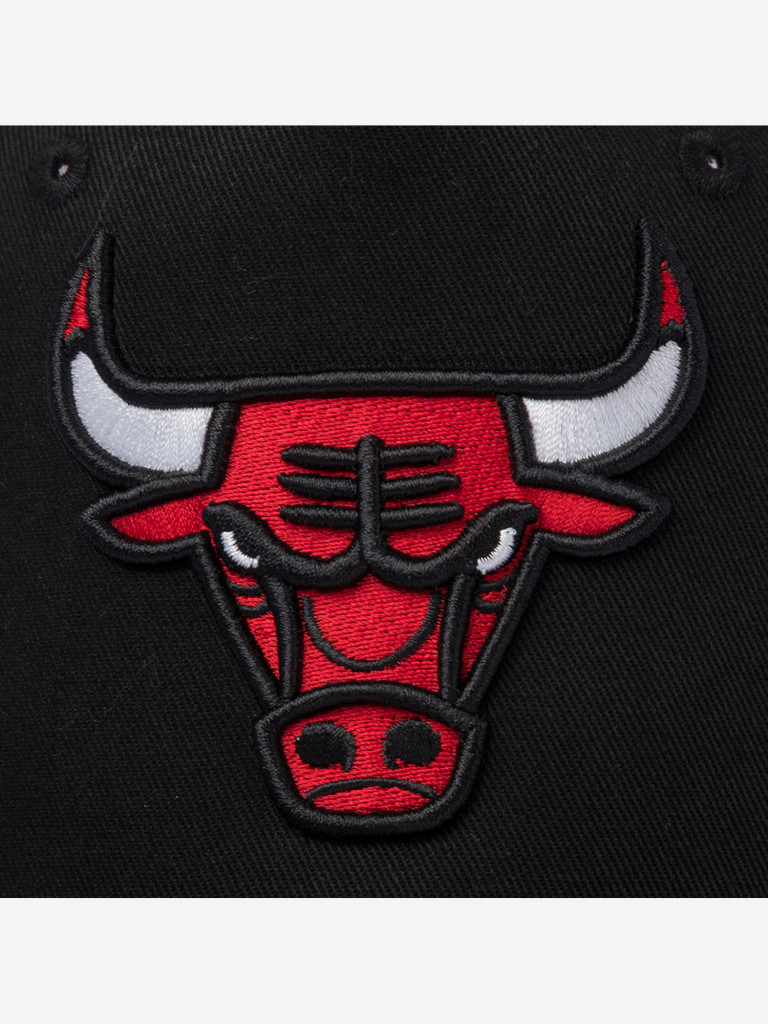 Бейсболка с сеточкой MITCHELL NESS HT11505-CBUBLCK Chicago Bulls NBA (черный)