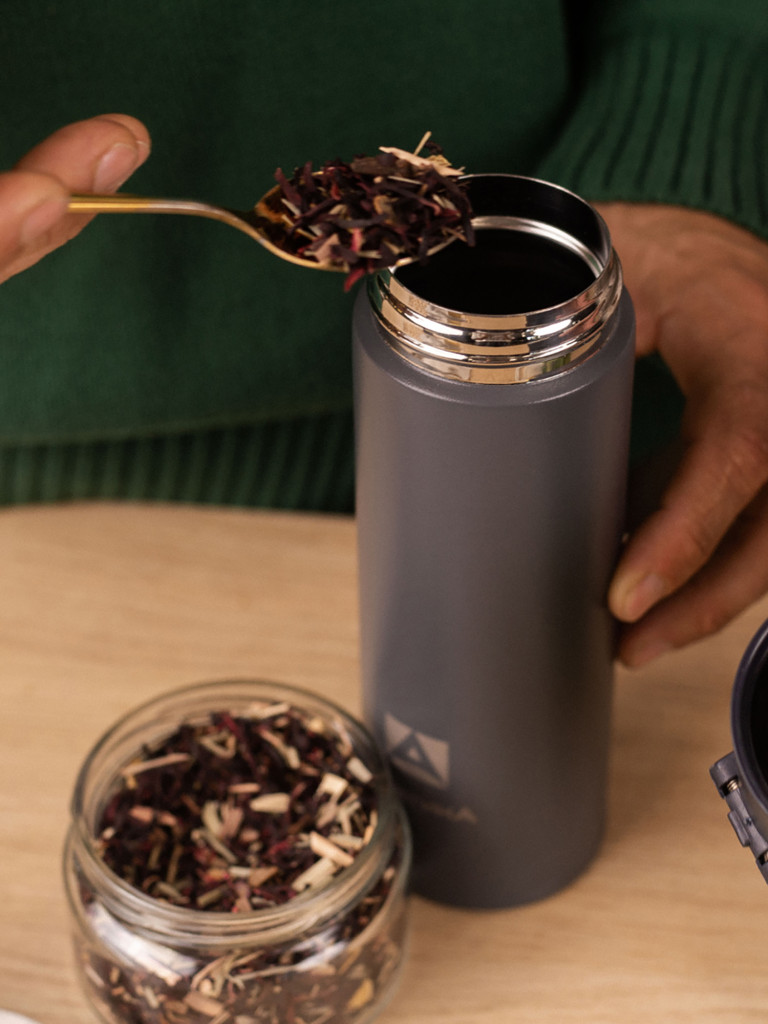 Термокружка вакуумная Арктика, 470 мл, со съемным ситечком, графит