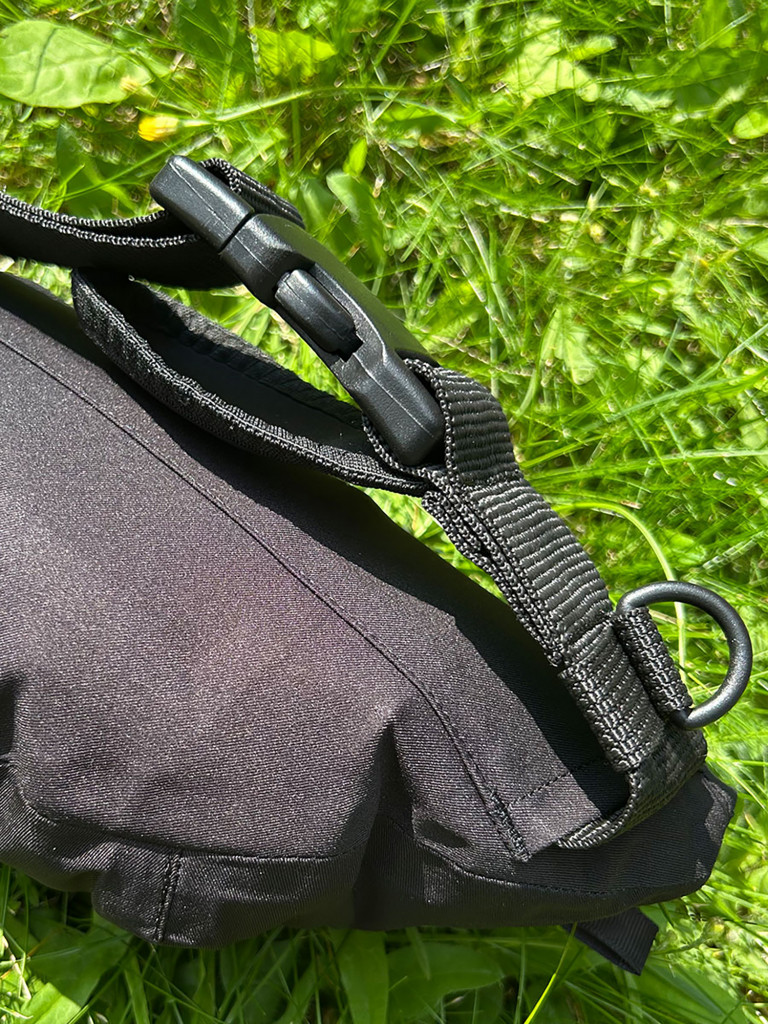 Непромокаемая поясная сумка hikeXp черная