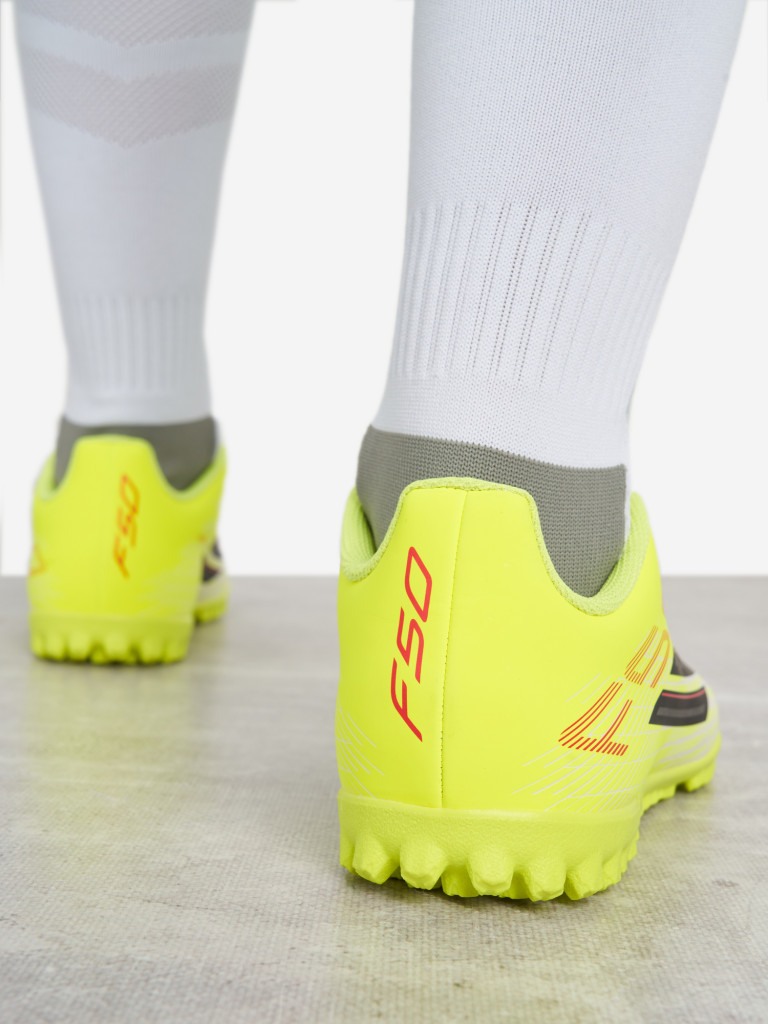 Бутсы для мальчиков adidas F50 Club Tf J