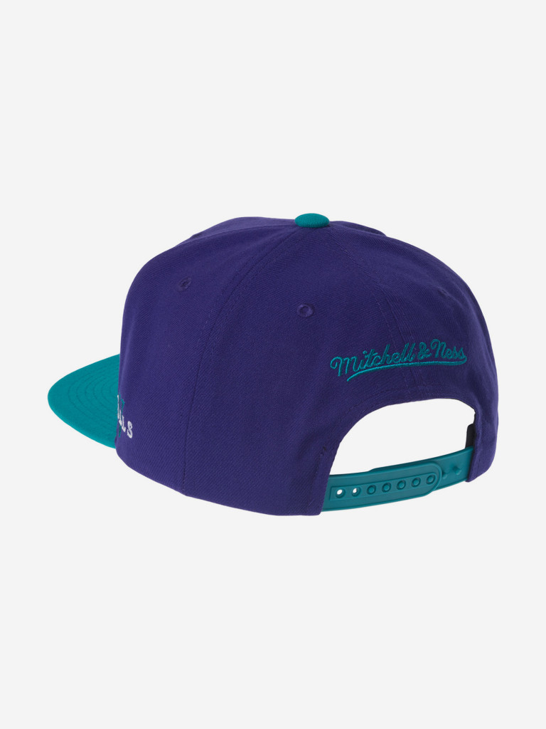 Бейсболка с прямым козырьком MITCHELL NESS HHSS6748-CBUYYPPPPRTL Chicago Bulls NBA (фиолетовый)