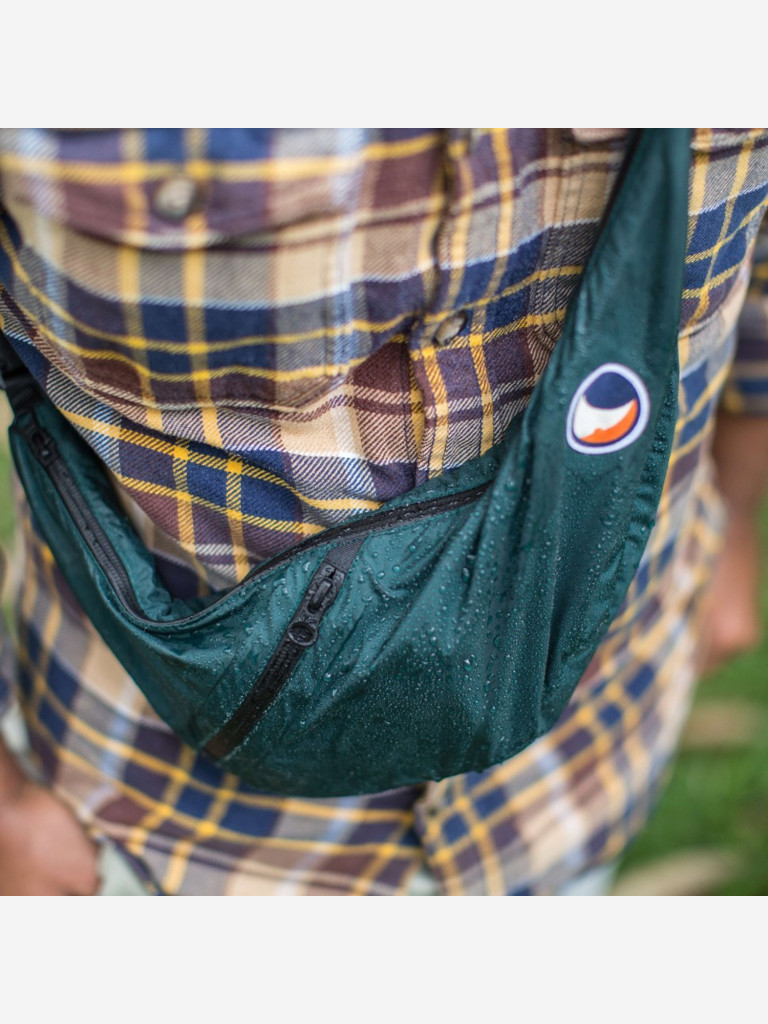 Сумка TICKET TO THE MOON sling bag Water Resistant, Green