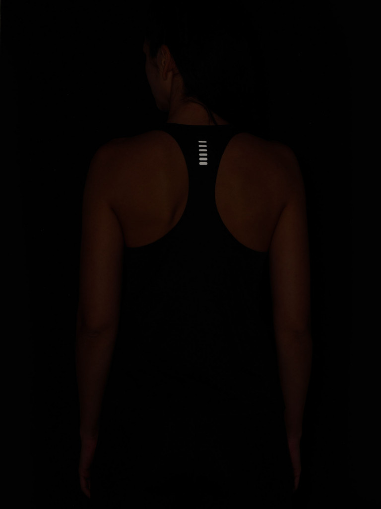 Майка женская Under Armour Launch Singlet