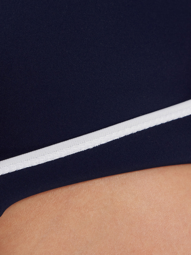 Купальник слитный женский FILA