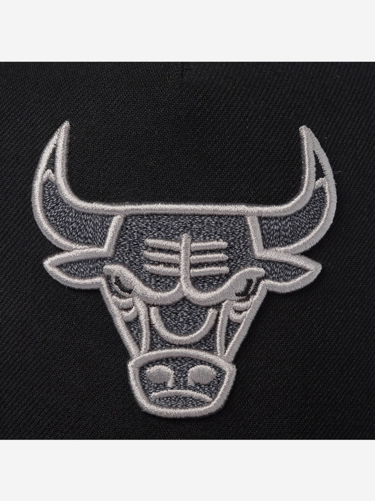 Бейсболка MITCHELL NESS HP13204-CBUBLCK Chicago Bulls NBA