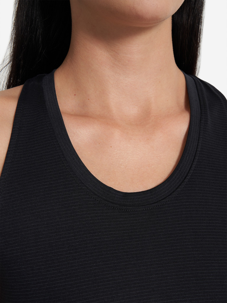 Майка женская Under Armour Launch Singlet