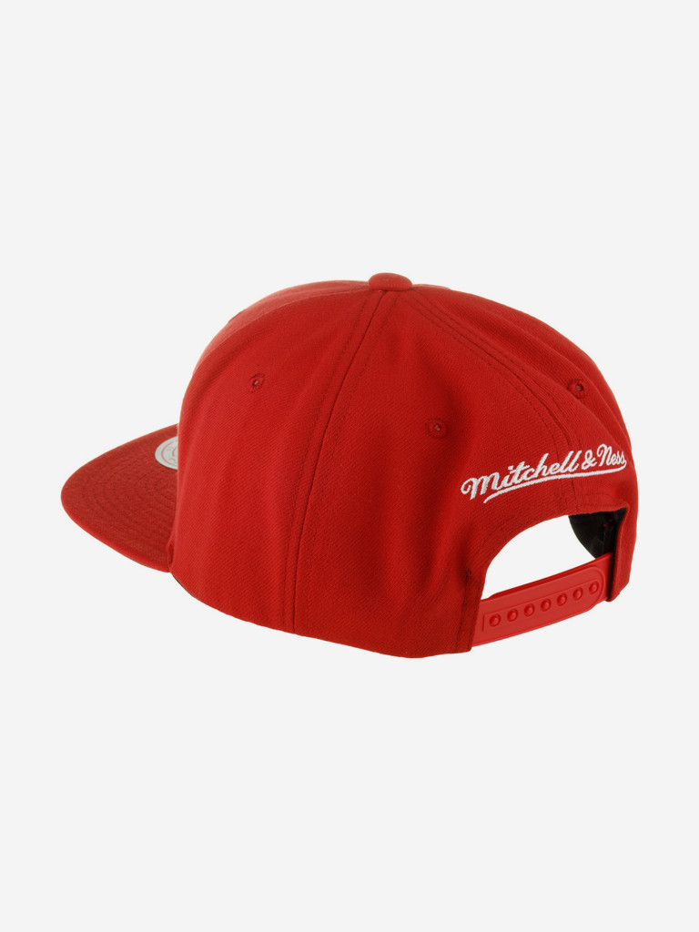 Бейсболка с прямым козырьком MITCHELL NESS HHSS5341-CBUYYPPPRED1 Chicago Bulls NBA (красный)