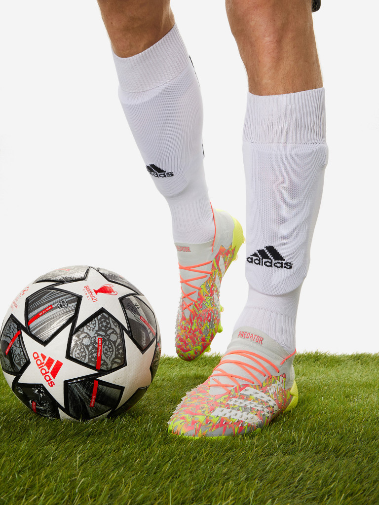 Бутсы мужские adidas Predator Freak .1 Fg